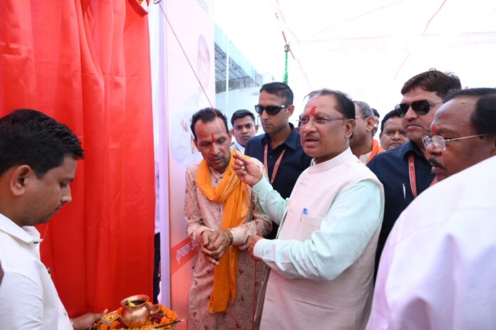 Chief Minister Shri Vishnu Deo Sai inaugurated and performed Bhoomipujan for 65 development projects costing more than Rs 28 crore in Balod district
